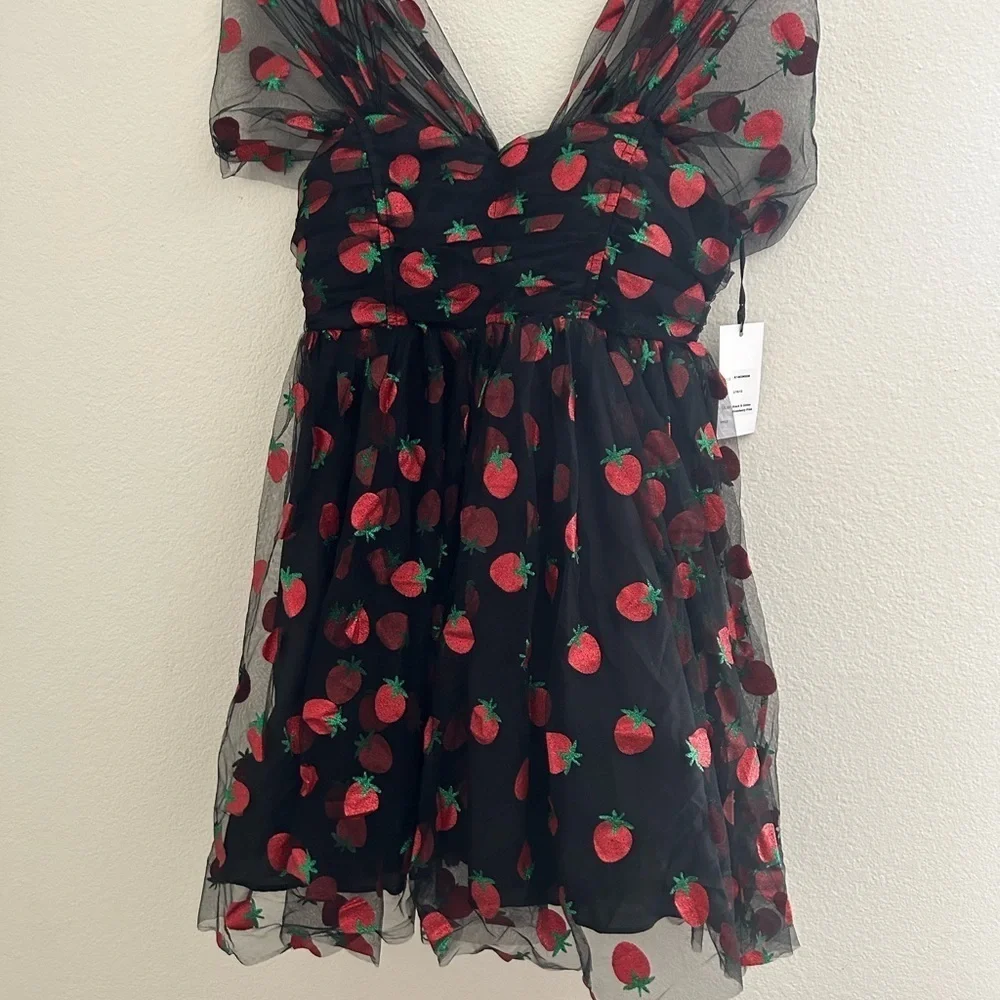 NWT Unique Vintage Black Strawberry Dress Large 10/12 strawberry novelty dress - Picture 2 of 13
